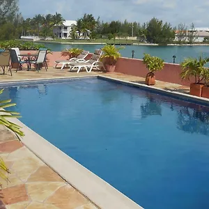 Dundee Bay Bahamas