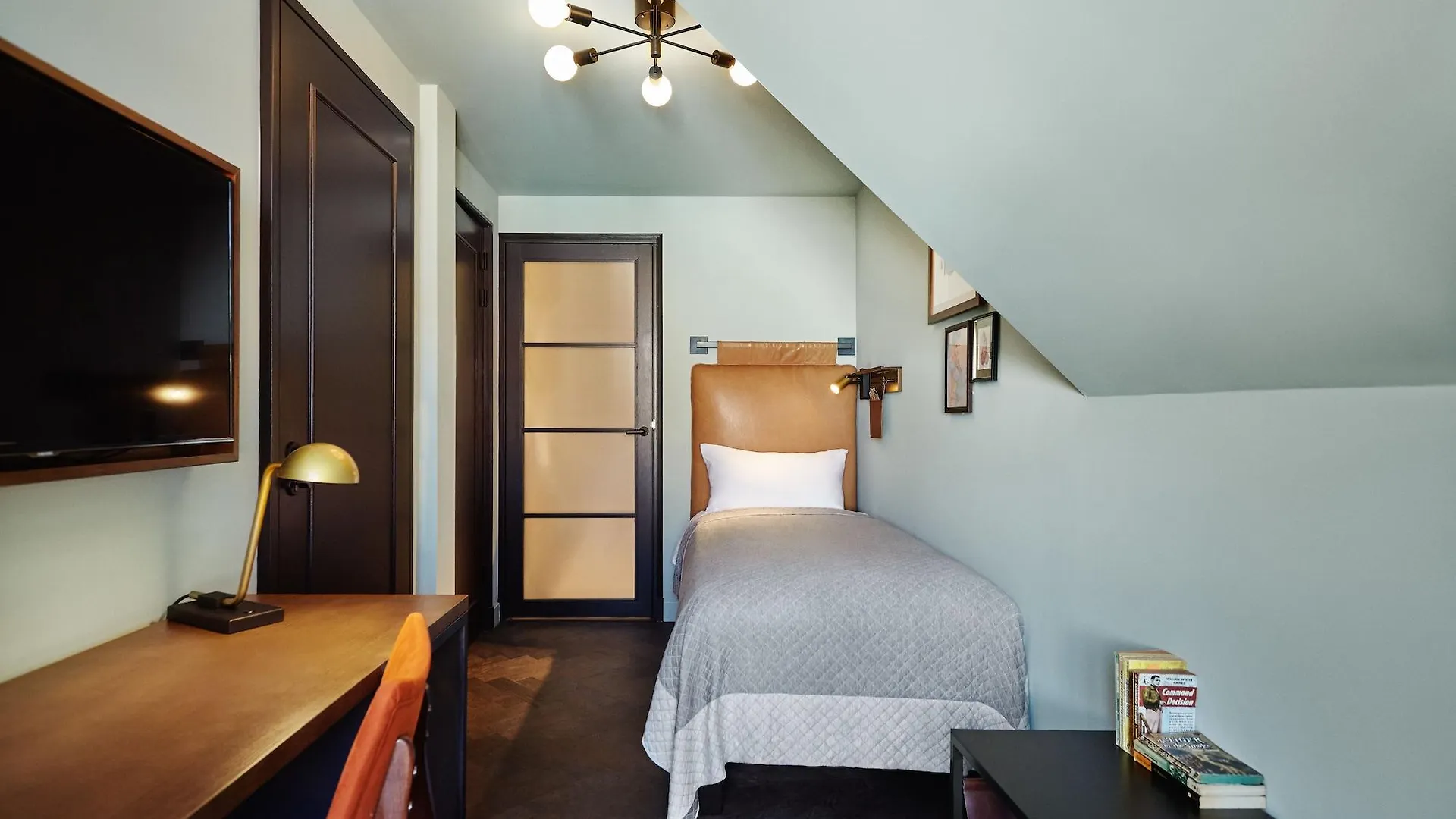 ****  The Hoxton, Amsterdam Hotel Hollandia
